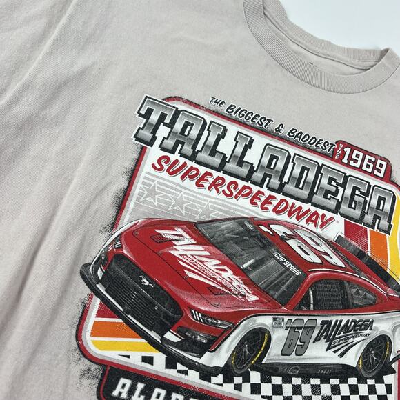Talladega Superspeedway NASCAR T-Shirt Medium Alabama Racing Car Graphic Tee - Picture 4 of 8